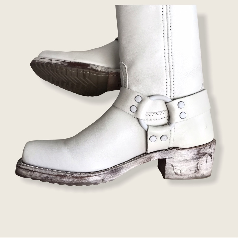 Frye Harness 12R White Distressed Biker Calf Boots - Picture 12 of 16
